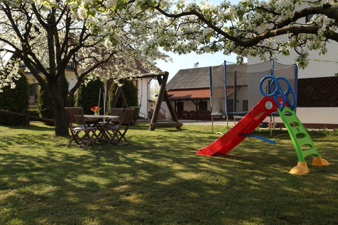Guest House Gacka Rogic Otočac Екстериор снимка